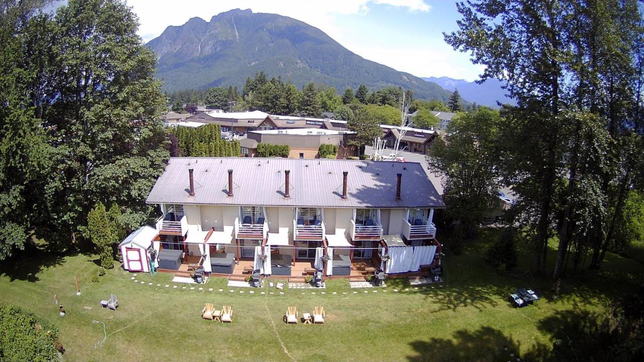 Moon River Suite #2 North Bend Exterior photo